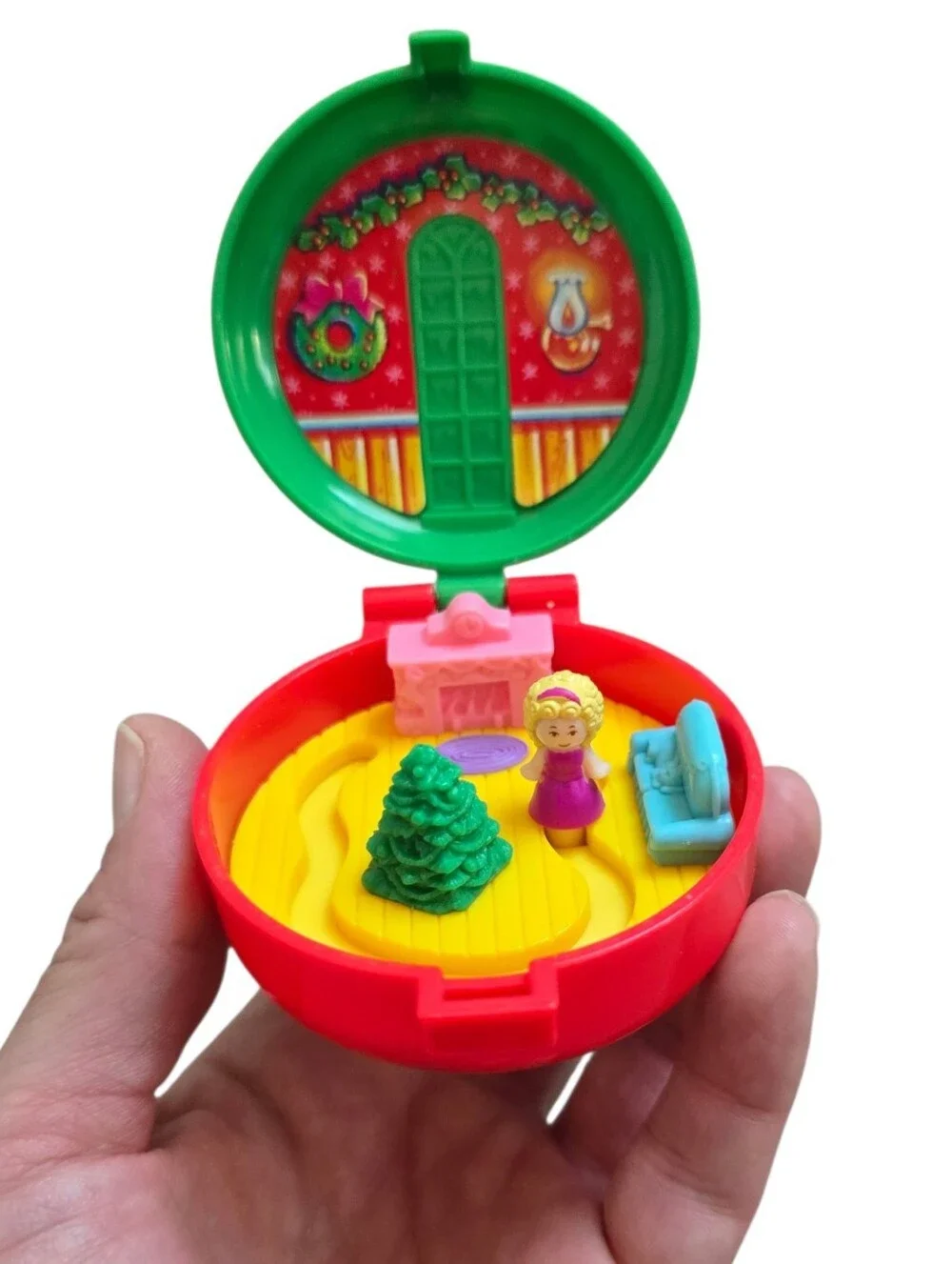 Vintage 1993 Bluebird Polly Pocket Christmas Wreath Compact McDonalds Toy